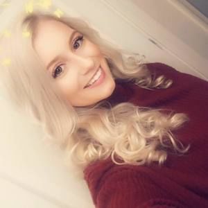 Meet your Posher, Anjelica